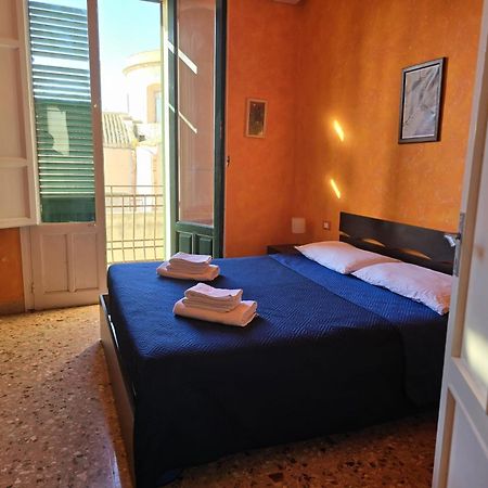 Casa Azzurra Lejlighed Trapani Eksteriør billede